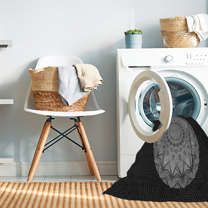 Machine Washable Transitional Midnight Gray Rug in a Washing Machine, wshpat2591gry