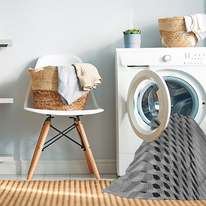 Machine Washable Transitional Cloud Gray Rug in a Washing Machine, wshpat2597gry