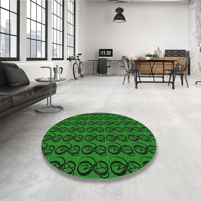 Round Patterned Deep Emerald Green Rug in a Office, pat26grn