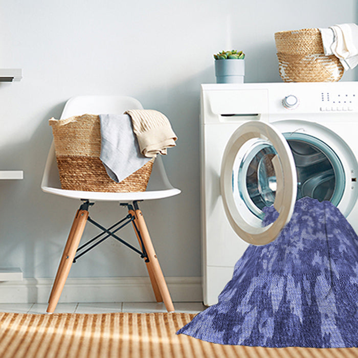 Machine Washable Transitional Sky Blue Rug in a Washing Machine, wshpat2600blu