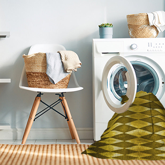 Machine Washable Transitional Yellow Rug in a Washing Machine, wshpat2601yw