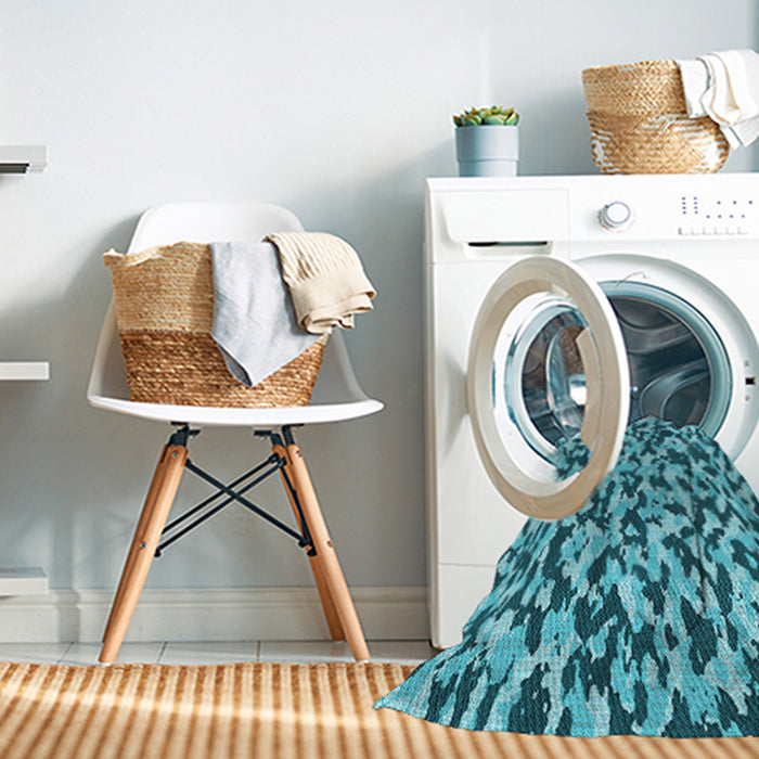 Machine Washable Transitional Teal Green Rug in a Washing Machine, wshpat2609lblu