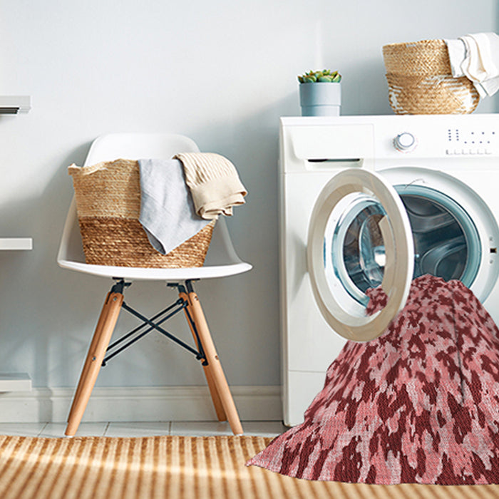 Machine Washable Transitional Light Coral Pink Rug in a Washing Machine, wshpat2609rd