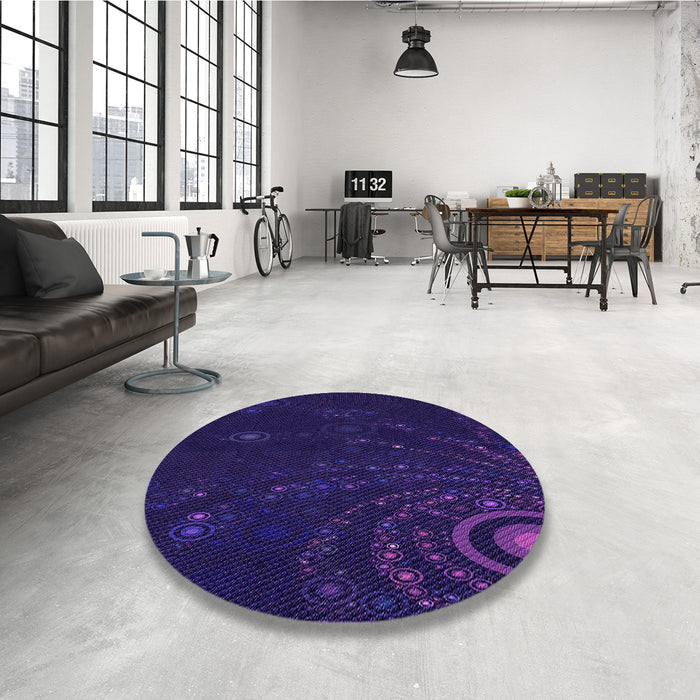 Round Patterned Amethyst Purple Rug in a Office, pat261pur