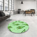 Round Patterned Pastel Green Rug in a Office, pat2625grn
