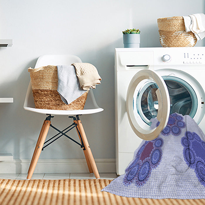 Machine Washable Transitional Blue Rug in a Washing Machine, wshpat2637blu