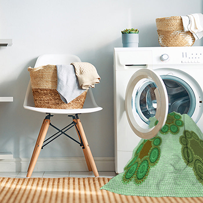 Machine Washable Transitional Green Rug in a Washing Machine, wshpat2637grn