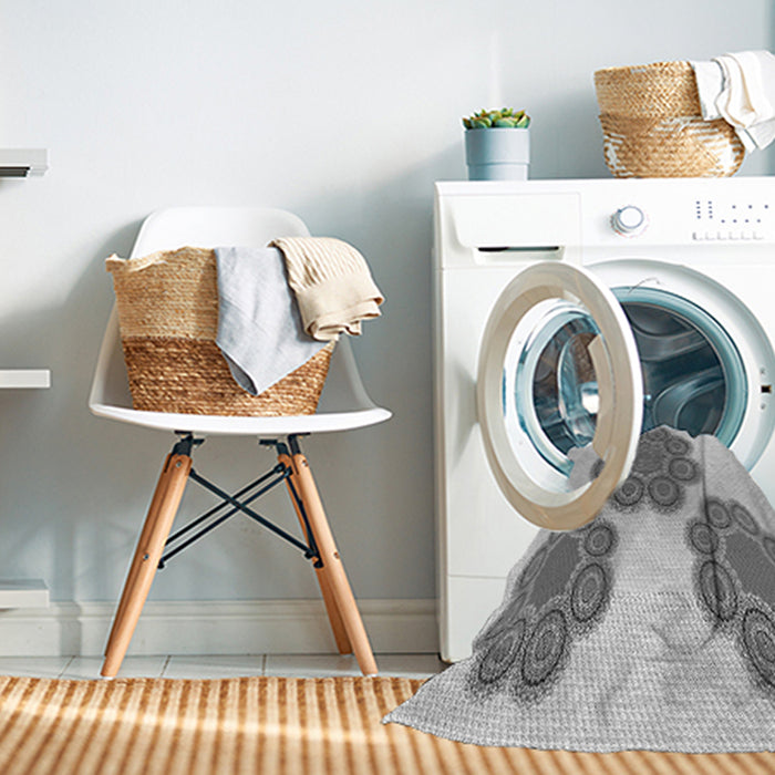 Machine Washable Transitional Platinum Gray Rug in a Washing Machine, wshpat2637gry