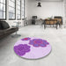 Round Patterned Blossom Pink Rug in a Office, pat2637pur