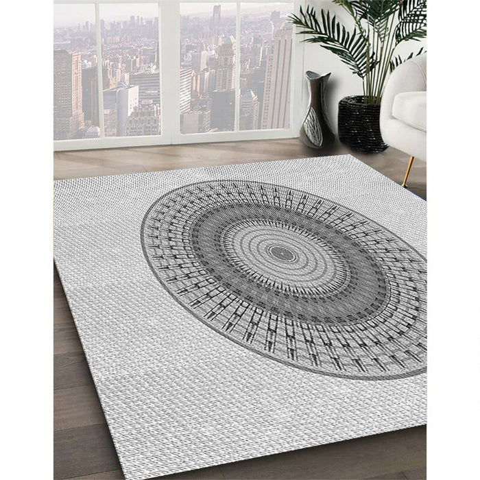 Machine Washable Transitional Platinum Gray Rug in a Family Room, wshpat2640gry