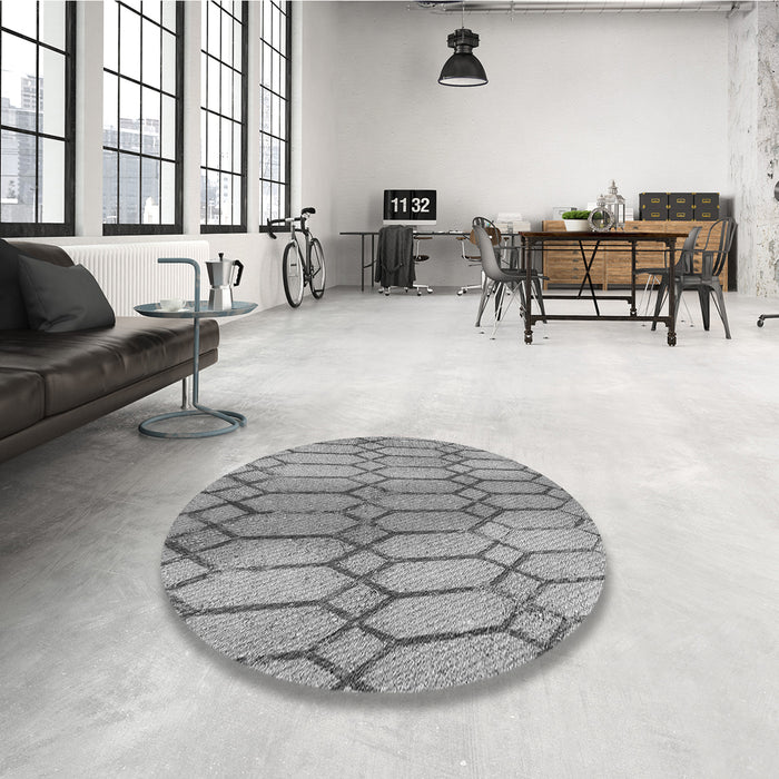 Round Patterned Cloud Gray Rug in a Office, pat2641gry