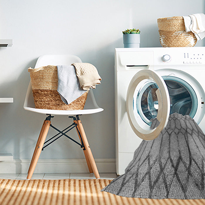 Machine Washable Transitional Cloud Gray Rug in a Washing Machine, wshpat2641gry