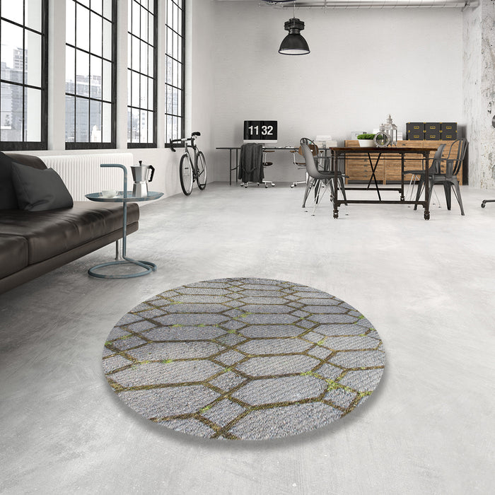 Round Patterned Carbon Gray Novelty Rug in a Office, pat2641