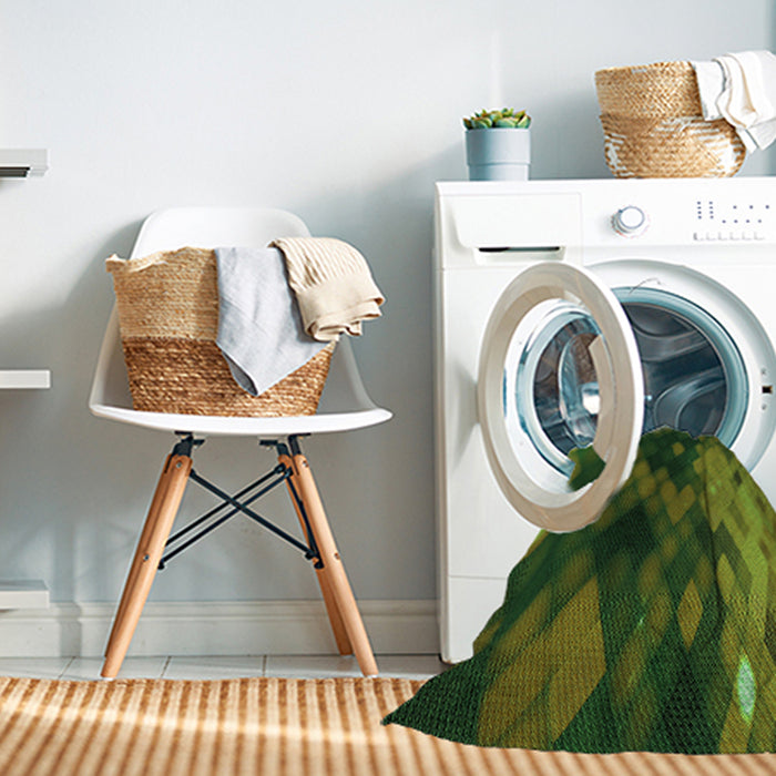 Machine Washable Transitional Dark Forest Green Rug in a Washing Machine, wshpat2656grn