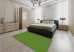 Patterned Oak Brown Rug in a Bedroom, pat2658grn