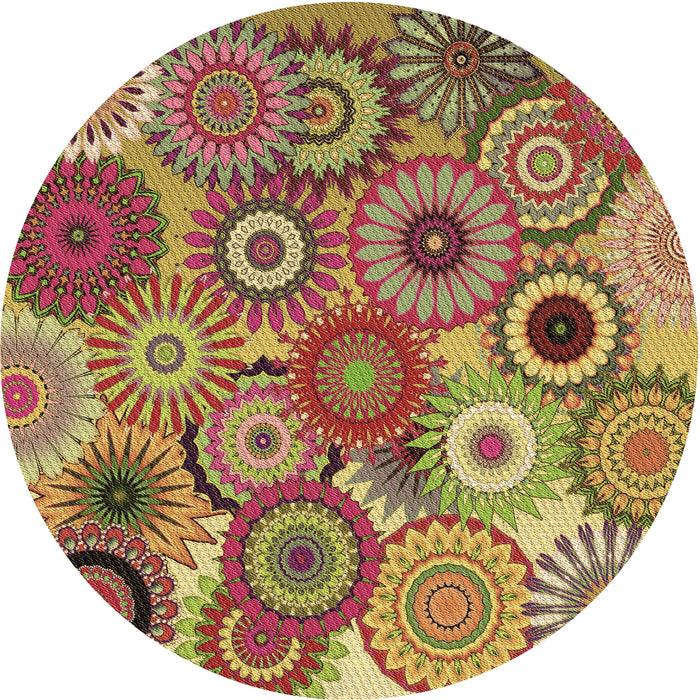 Square Patterned Metallic Gold Rug, pat2665brn