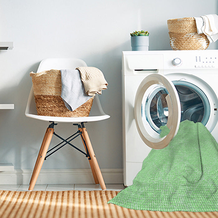 Machine Washable Transitional Green Rug in a Washing Machine, wshpat2668grn