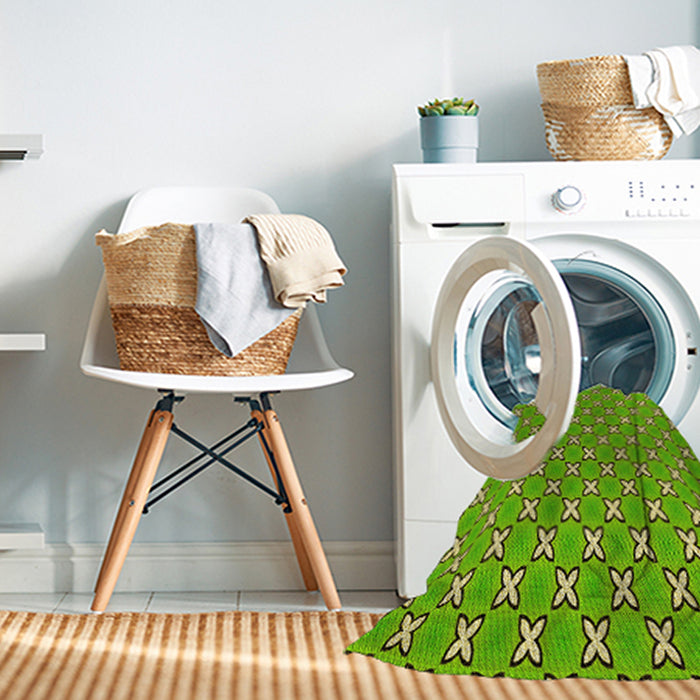 Machine Washable Transitional Emerald Green Rug in a Washing Machine, wshpat2669yw