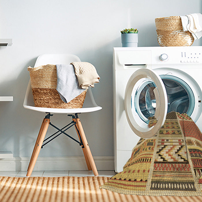 Machine Washable Transitional Saddle Brown Rug in a Washing Machine, wshpat2678brn