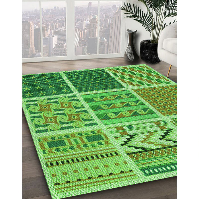 Patterned Emerald Green Rug in Family Room, pat2678grn