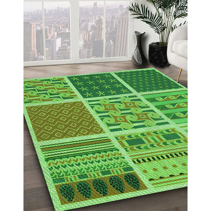 Patterned Emerald Green Rug in Family Room, pat2679grn