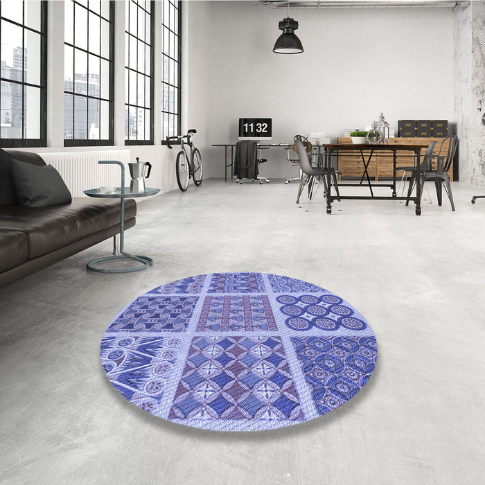 Round Patterned Jeans Blue Rug in a Office, pat2684blu
