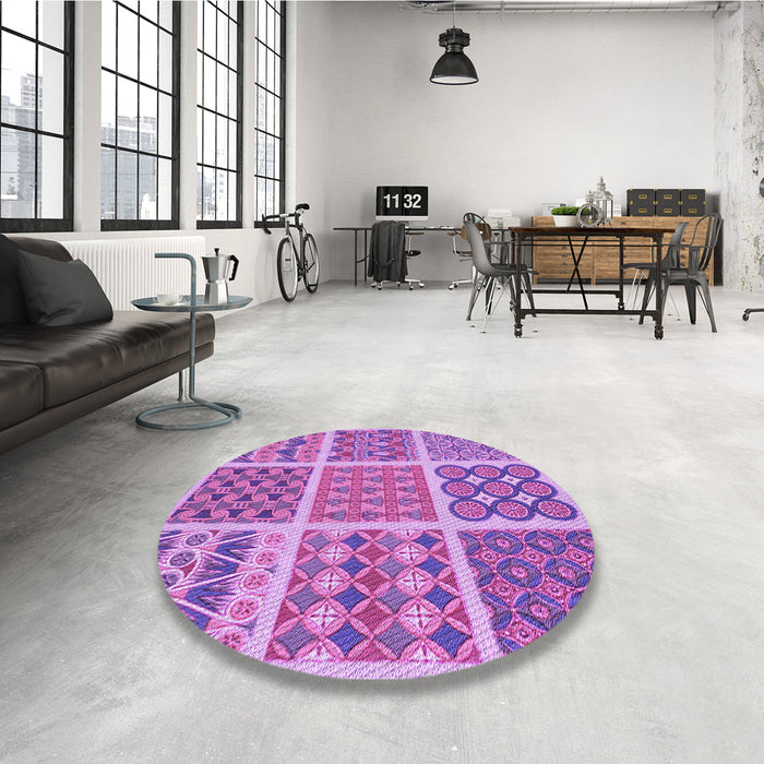 Round Patterned Violet Purple Rug in a Office, pat2684pur