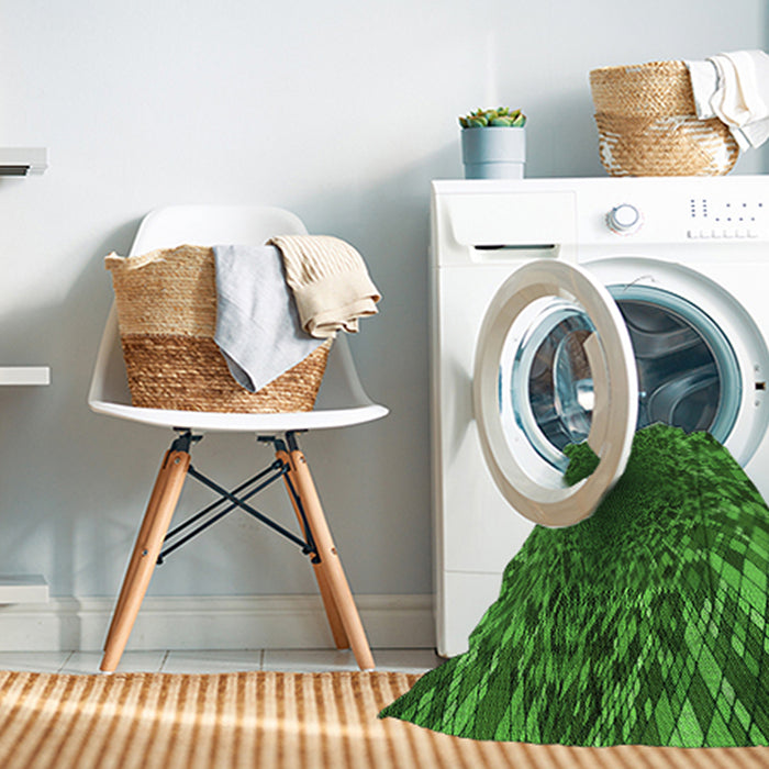 Machine Washable Transitional Deep Emerald Green Rug in a Washing Machine, wshpat2686grn