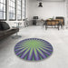 Round Patterned Green Rug in a Office, pat2687lblu