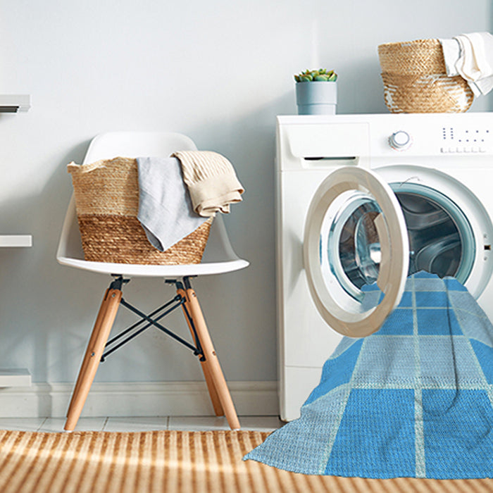 Machine Washable Transitional Deep Sky Blue Rug in a Washing Machine, wshpat2696lblu
