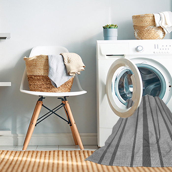 Machine Washable Transitional Cloud Gray Rug in a Washing Machine, wshpat2699gry