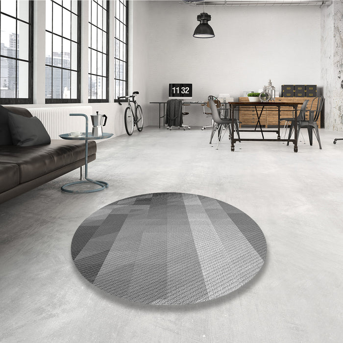 Round Patterned Gray Rug in a Office, pat2711gry