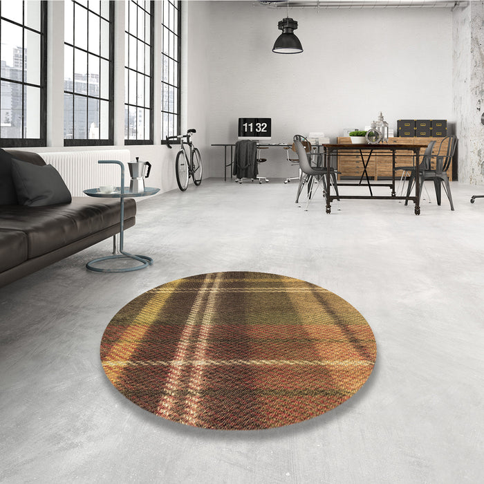 Round Patterned Cinnamon Brown Rug in a Office, pat2723brn