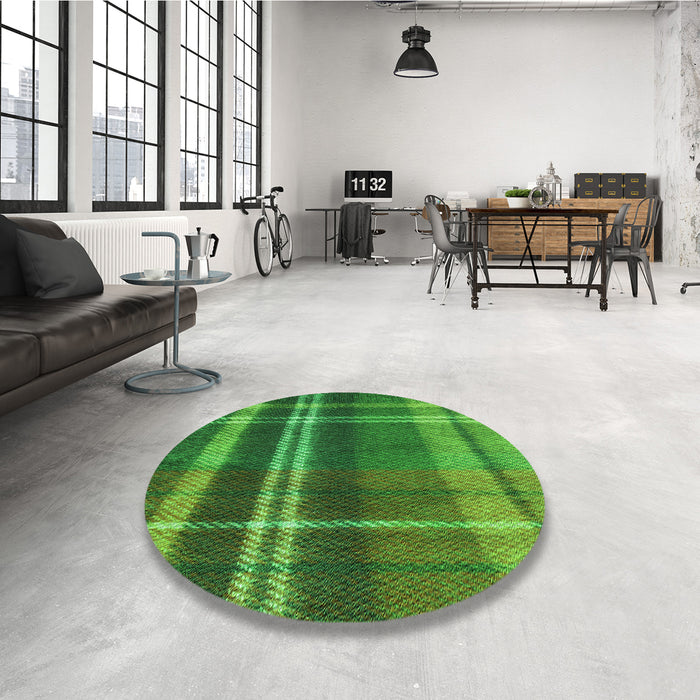 Round Patterned Deep Emerald Green Rug in a Office, pat2723grn
