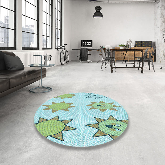 Round Patterned Light Aquamarine Green Rug in a Office, pat273lblu