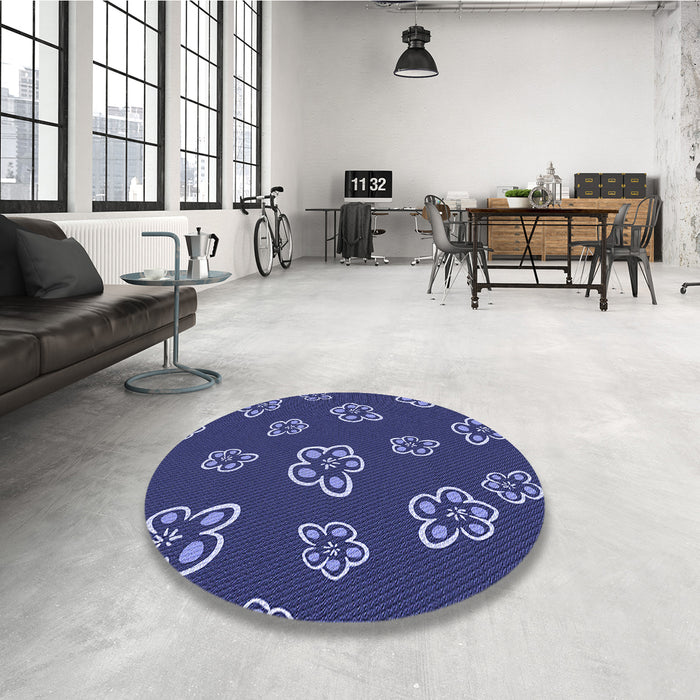 Round Patterned Lapis Blue Rug in a Office, pat2731blu