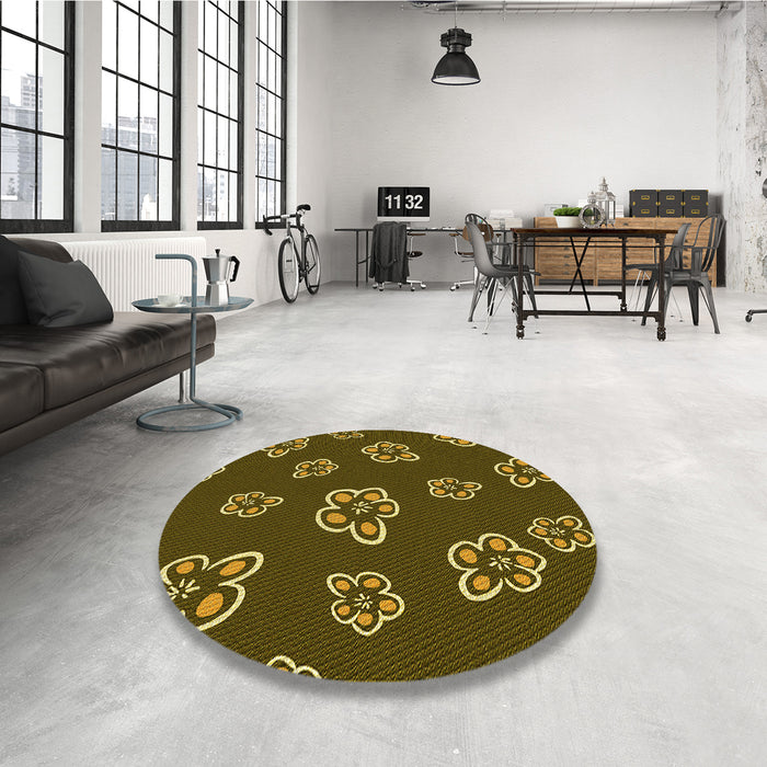 Round Patterned Bakers Brown Rug in a Office, pat2731yw