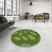 Round Patterned Seaweed Green Rug in a Office, pat2733grn