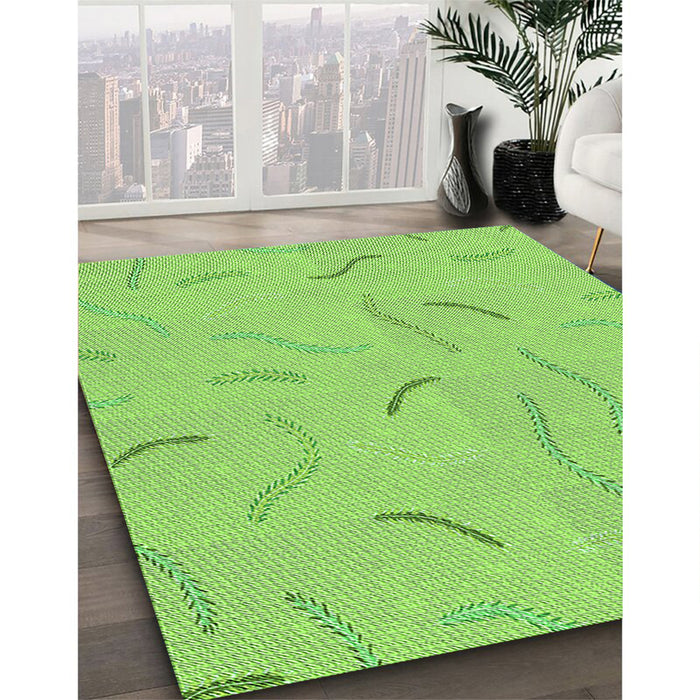 Machine Washable Transitional Green Rug in a Family Room, wshpat2736grn