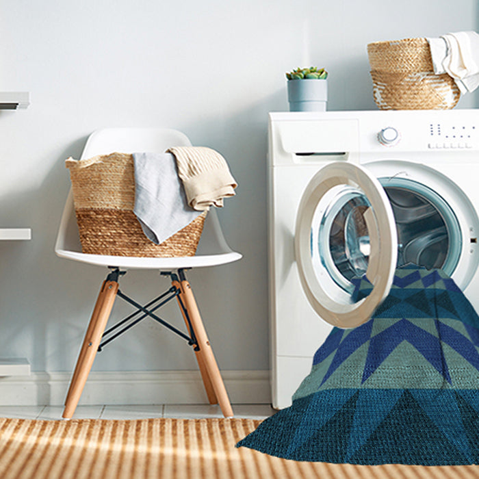 Machine Washable Transitional Blue Ivy Blue Rug in a Washing Machine, wshpat275lblu