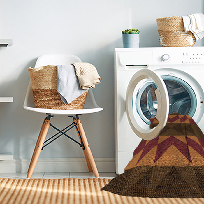Machine Washable Transitional Sedona Brown Rug in a Washing Machine, wshpat275org