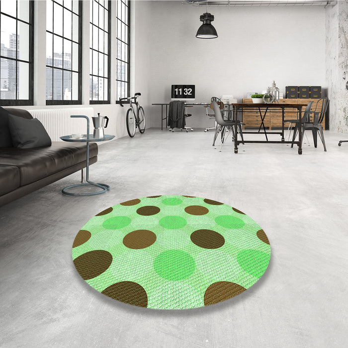 Round Patterned Green Rug in a Office, pat2753grn