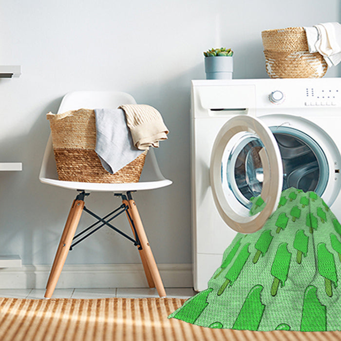 Machine Washable Transitional Neon Green Rug in a Washing Machine, wshpat2754grn