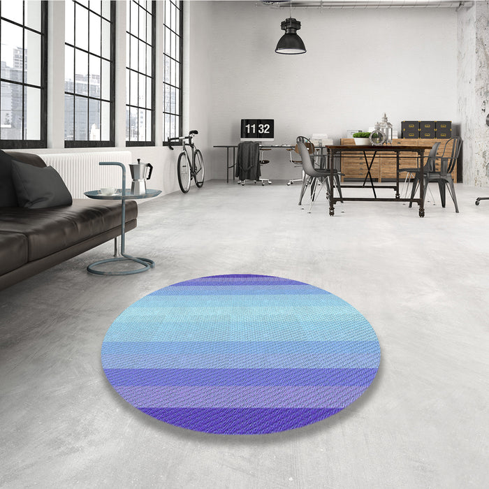 Round Patterned Sky Blue Rug in a Office, pat2762lblu