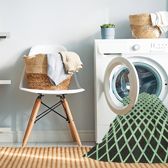 Machine Washable Transitional Hazel Green Rug in a Washing Machine, wshpat2767grn