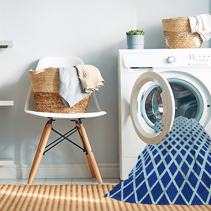 Machine Washable Transitional Blue Rug in a Washing Machine, wshpat2767lblu