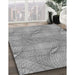 Patterned Silver Gray Rug in Family Room, pat2773gry