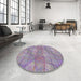 Round Patterned Platinum Silver Gray Modern Rug in a Office, pat2773