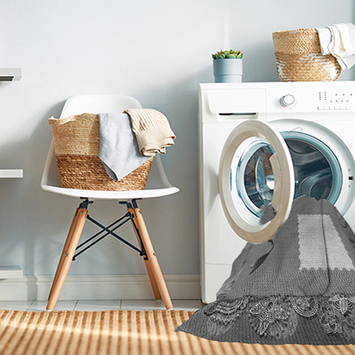 Machine Washable Transitional Carbon Gray Rug in a Washing Machine, wshpat2783gry