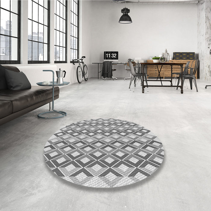 Round Patterned Gray Rug in a Office, pat2787gry